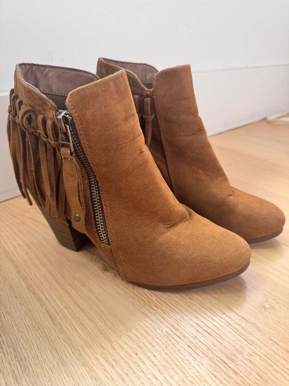 Breckelle's Brown Faux Suede Fringe Ankle Boots Size 8 Boho chic